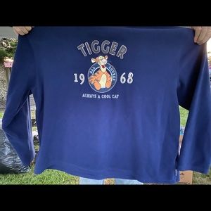 Disney store Pooh and tiger sweater